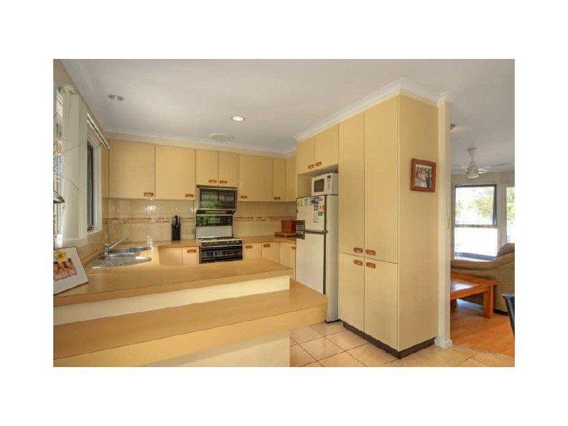11 Honeysuckle Close, Burrill Lake NSW 2539