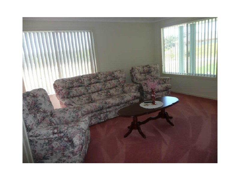 8 Everett Court, Mollymook NSW 2539