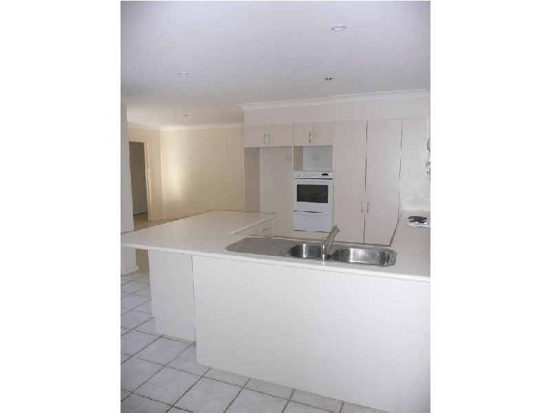 56 Seaspray St, Narrawallee NSW 2539