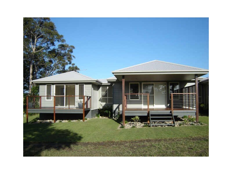 13 Wuru Drive, Burrill Lake NSW 2539