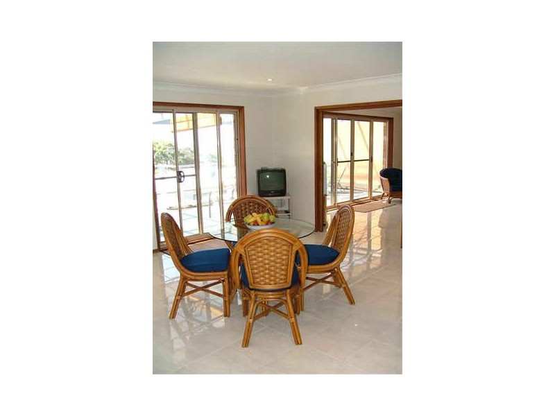 4 Clissold Street, Mollymook NSW 2539