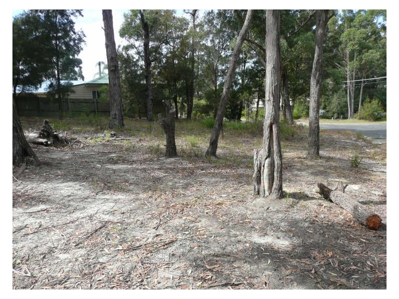 4 Orion Place, Lake Tabourie NSW 2539