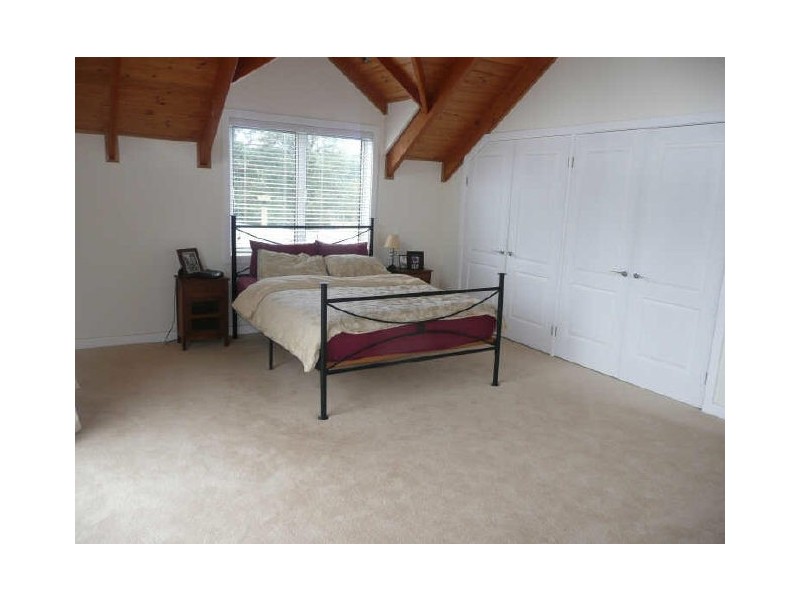 20 Weymouth Road, Lake Tabourie NSW 2539