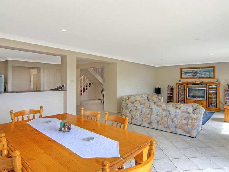 34 Seaspray Street, Narrawallee NSW 2539