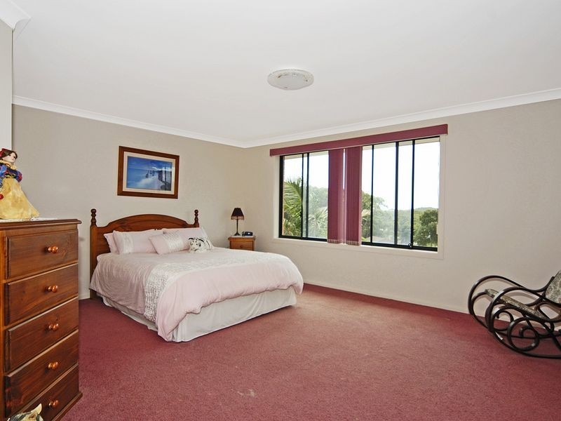34 Seaspray Street, Narrawallee NSW 2539