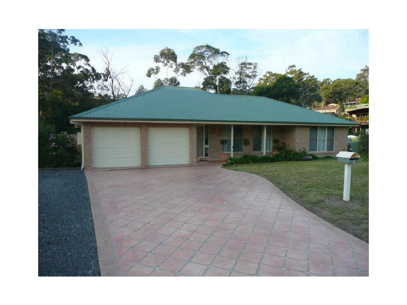 4 Henry Place, Kings Point NSW 2539