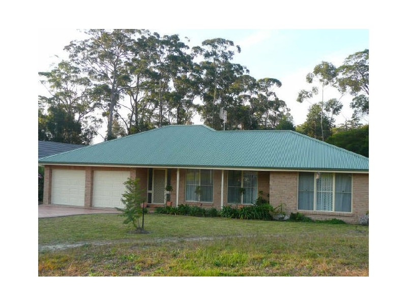 4 Henry Place, Kings Point NSW 2539