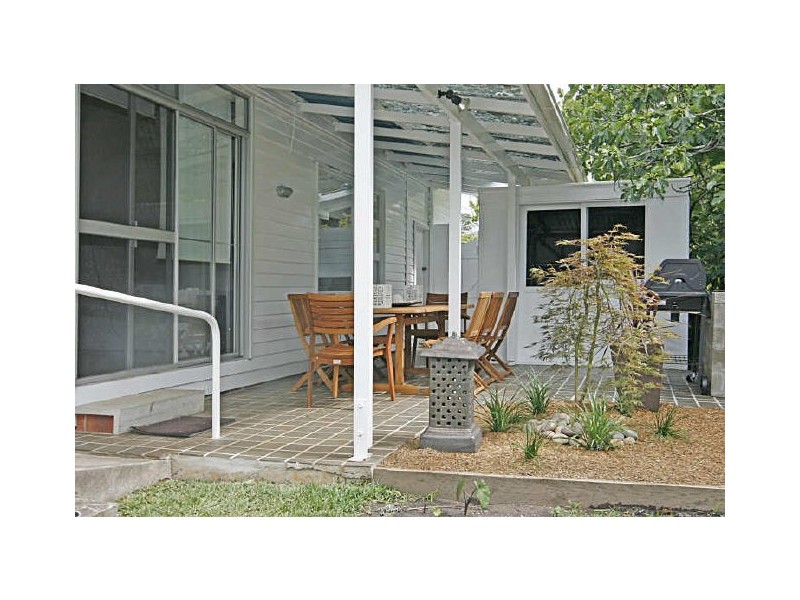 1 Davies Street, Mollymook NSW 2539