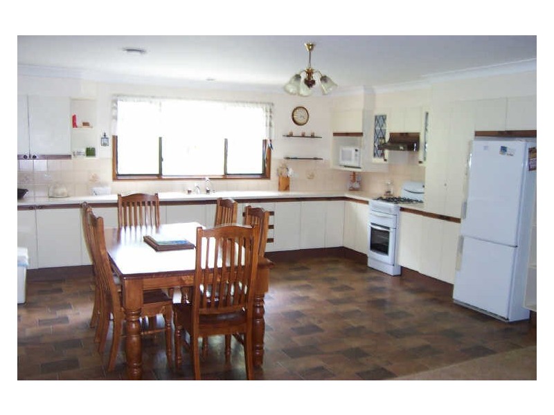 23 Anglers Parade, Fishermans Paradise NSW 2539