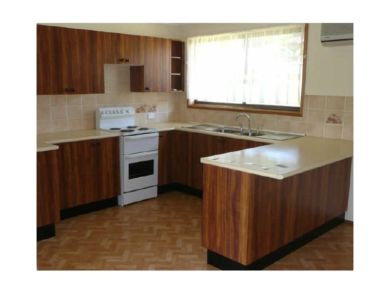 2 Virgo Pl, Narrawallee NSW 2539