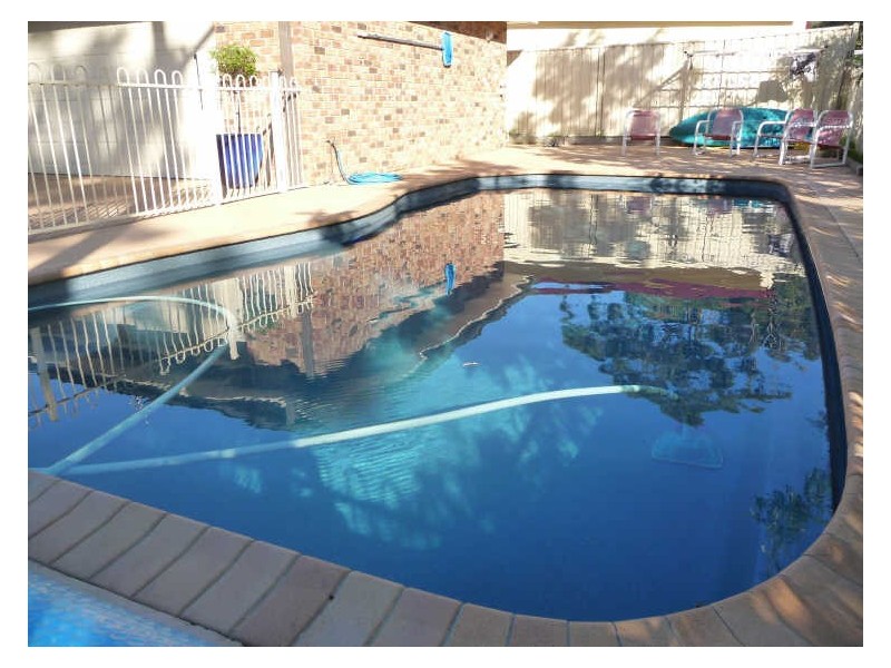 21 Beach Street, Lake Tabourie NSW 2539