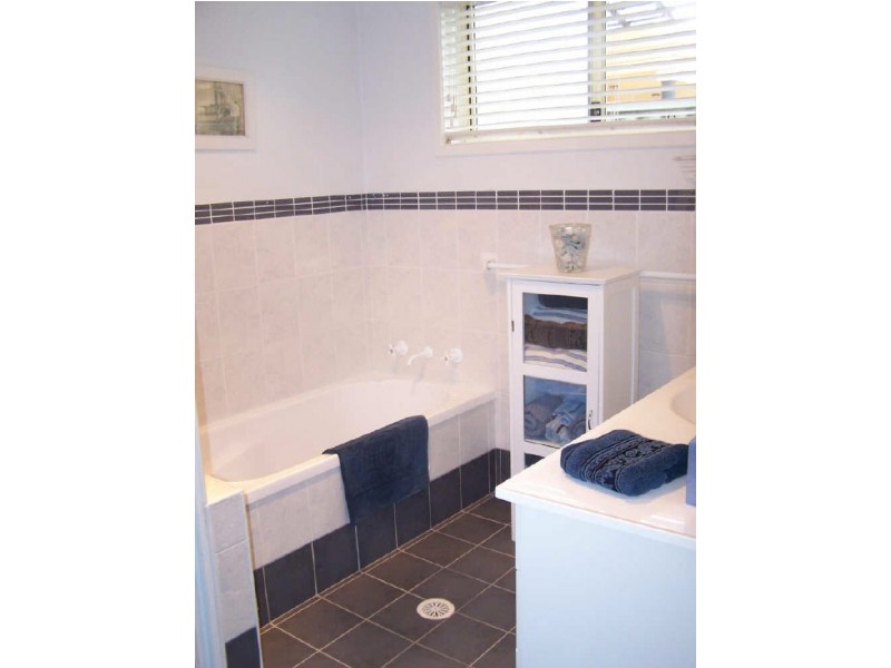 18 Cassia Place, Ulladulla NSW 2539