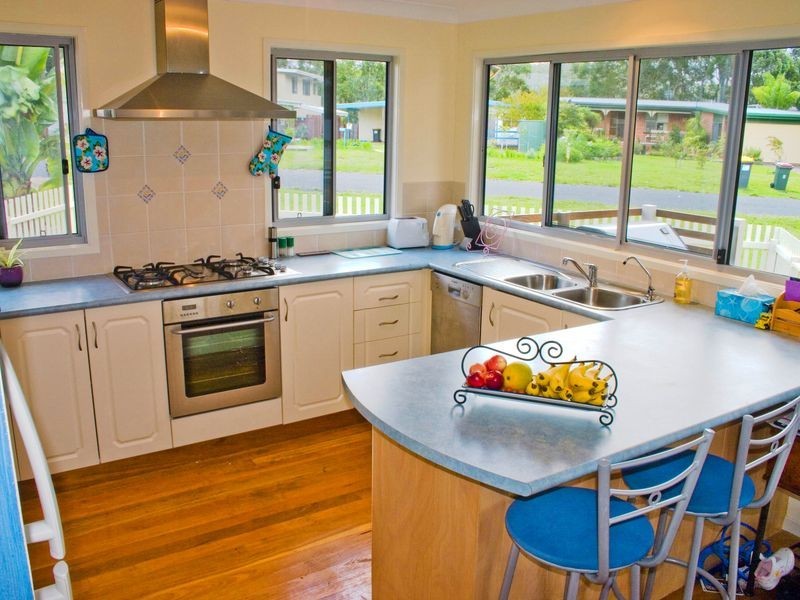 23 James Crescent, Kings Point NSW 2539