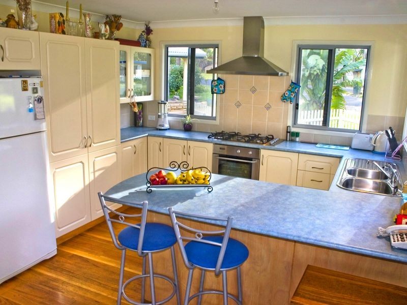 23 James Crescent, Kings Point NSW 2539