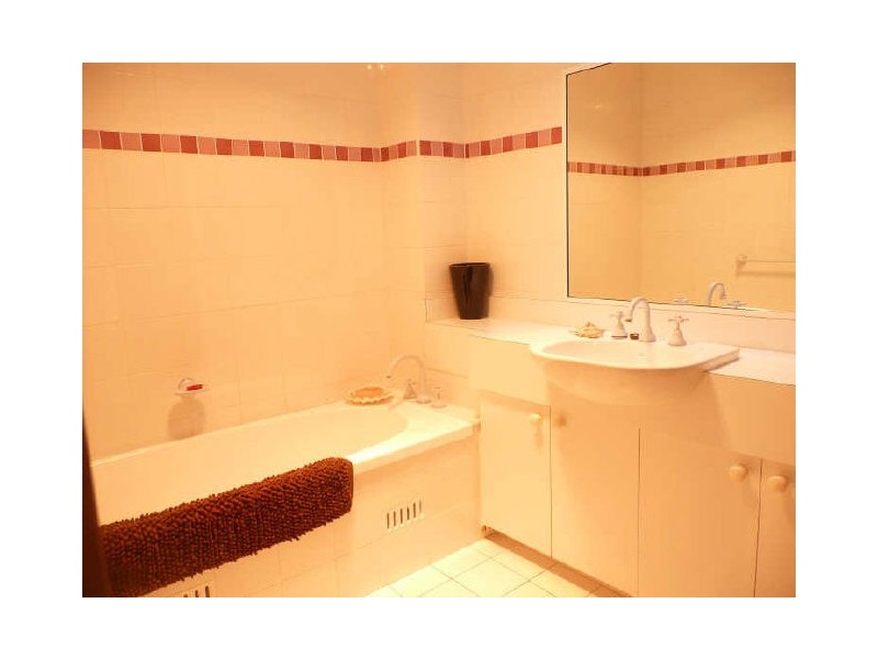 18/1A Mitchell Parade, Mollymook NSW 2539