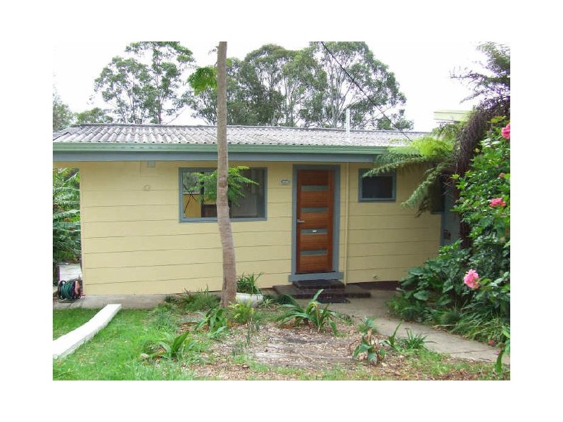 2 North East Place, Mollymook NSW 2539
