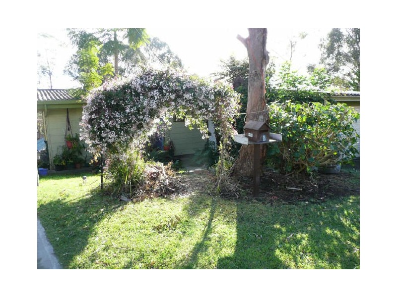 2 North East Place, Mollymook NSW 2539