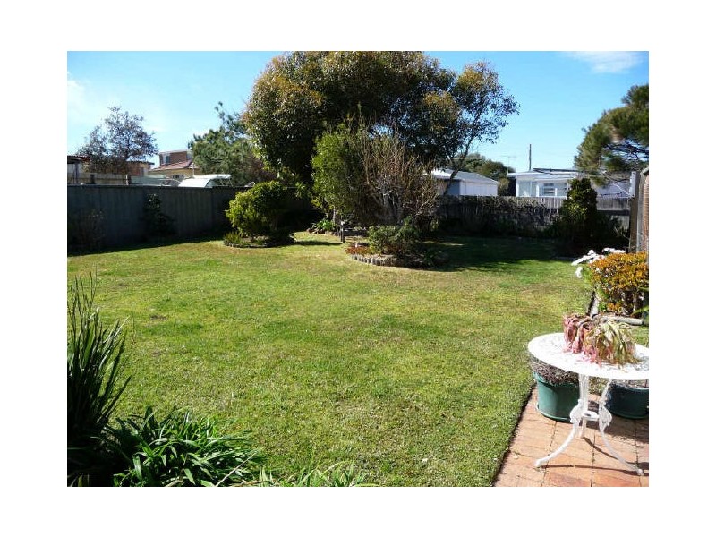 10 Martin Avenue, Ulladulla NSW 2539