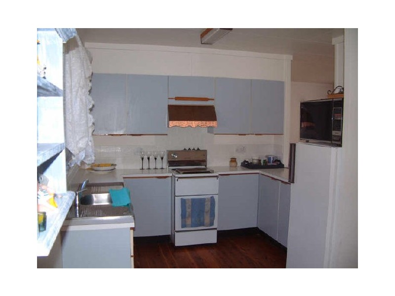 9 Lockhart Avenue, Mollymook NSW 2539