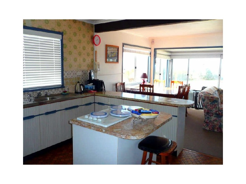 63 Seaside Parade, Dolphin Point NSW 2539