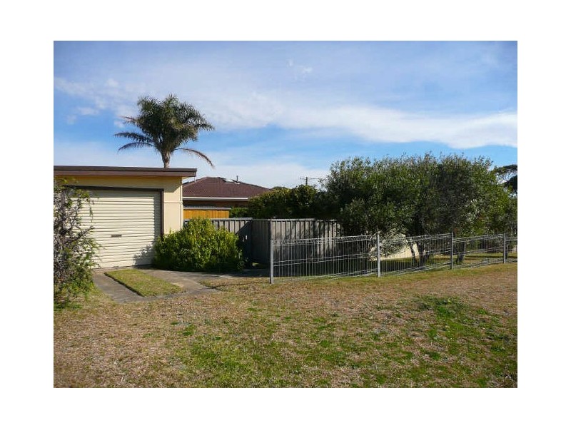 24 Owen Street, Ulladulla NSW 2539