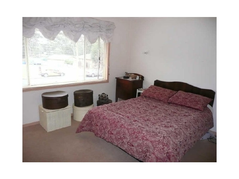 21 River Road, Lake Tabourie NSW 2539