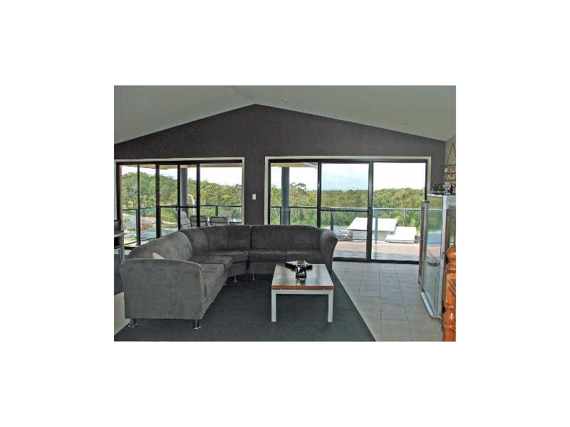 30 Springfield Drive, Mollymook NSW 2539