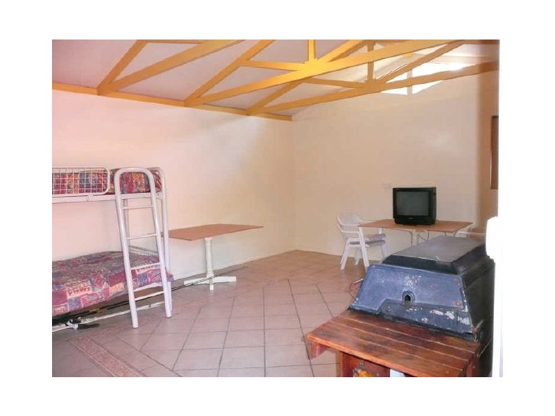 6 Beach Street, Lake Tabourie NSW 2539