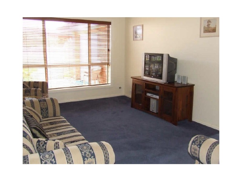 15 Manyana Drive, Manyana NSW 2539