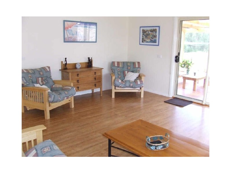 15 Manyana Drive, Manyana NSW 2539