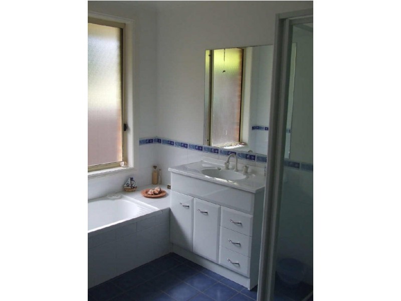 15 Manyana Drive, Manyana NSW 2539