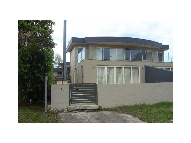 2/11 Crescent Street, Ulladulla NSW 2539