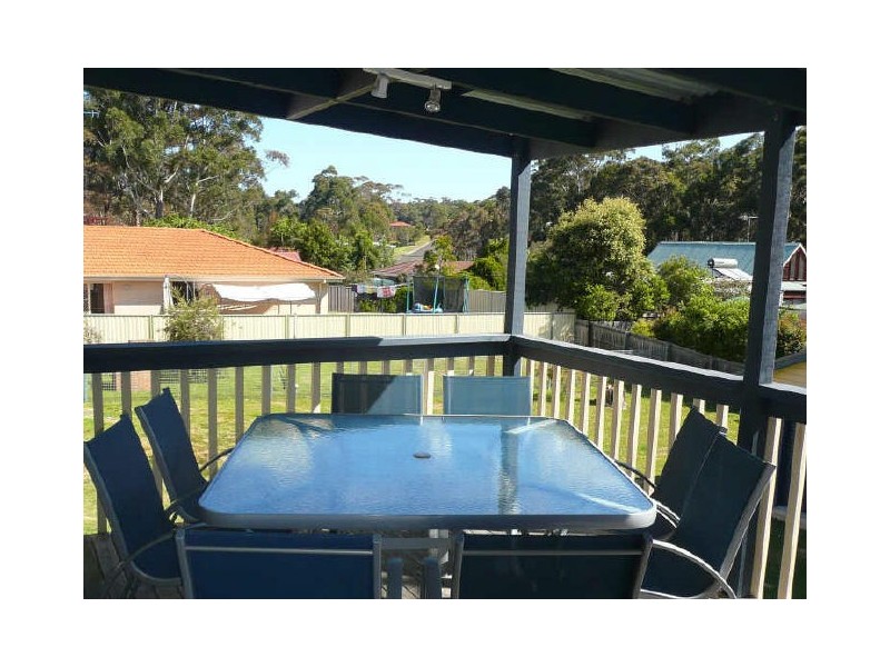 11 Bangalow Street, Narrawallee NSW 2539