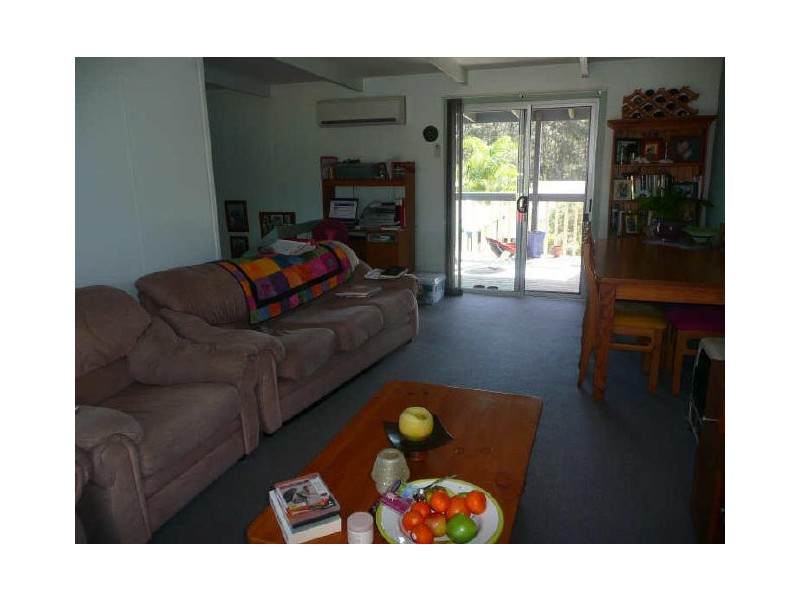 11 Bangalow Street, Narrawallee NSW 2539