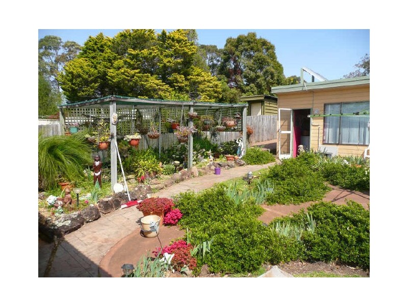 21 Acacia Street, Fishermans Paradise NSW 2539