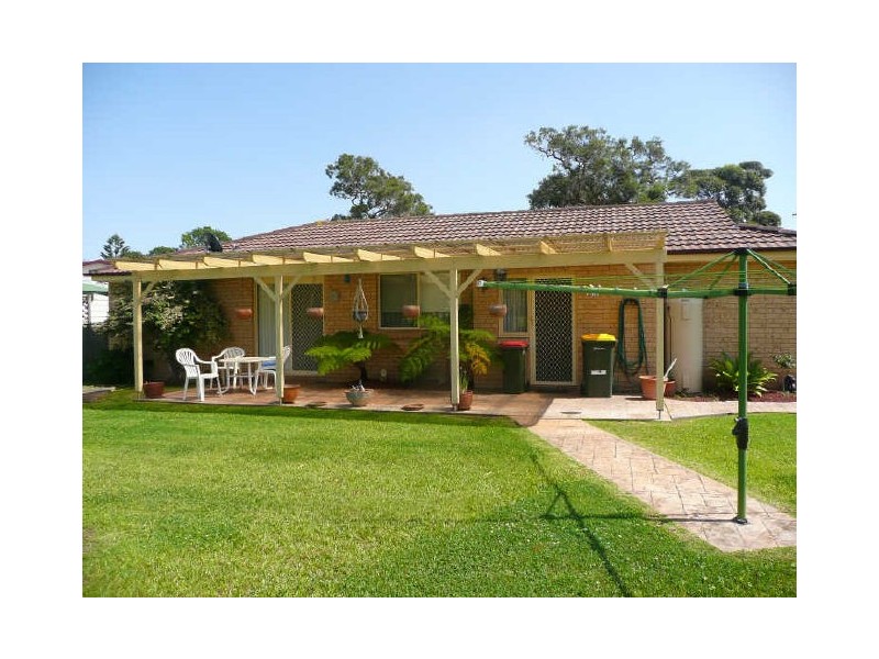16 Lakewood Grove, Burrill Lake NSW 2539