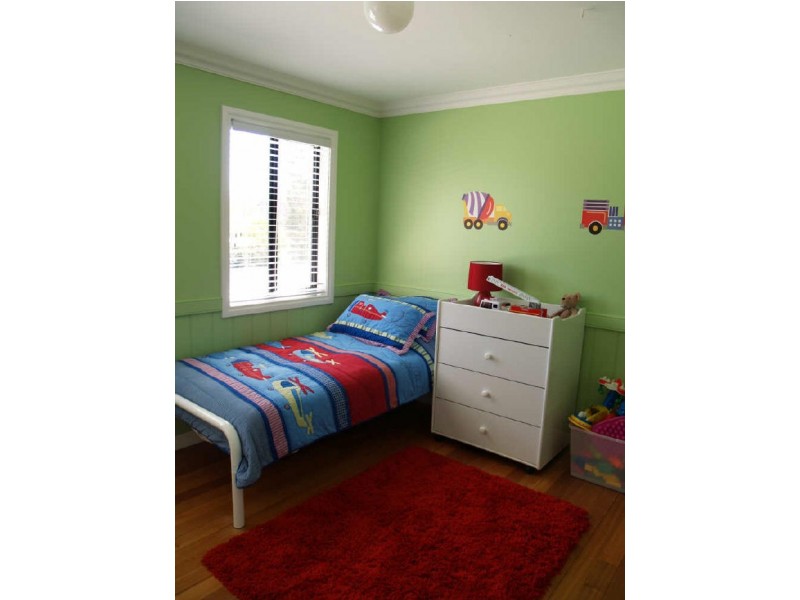 12 Ireland Street, Burrill Lake NSW 2539