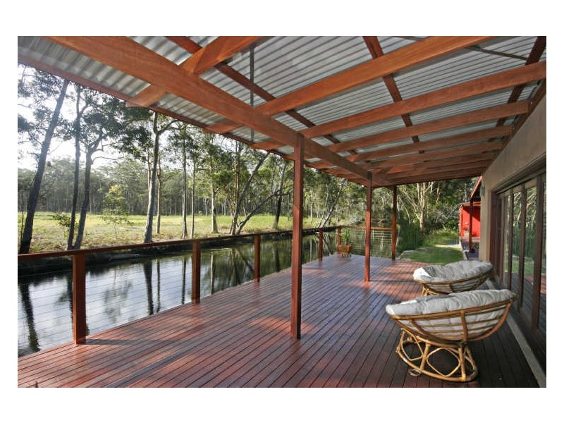 35 Princes Highway, Lake Tabourie NSW 2539