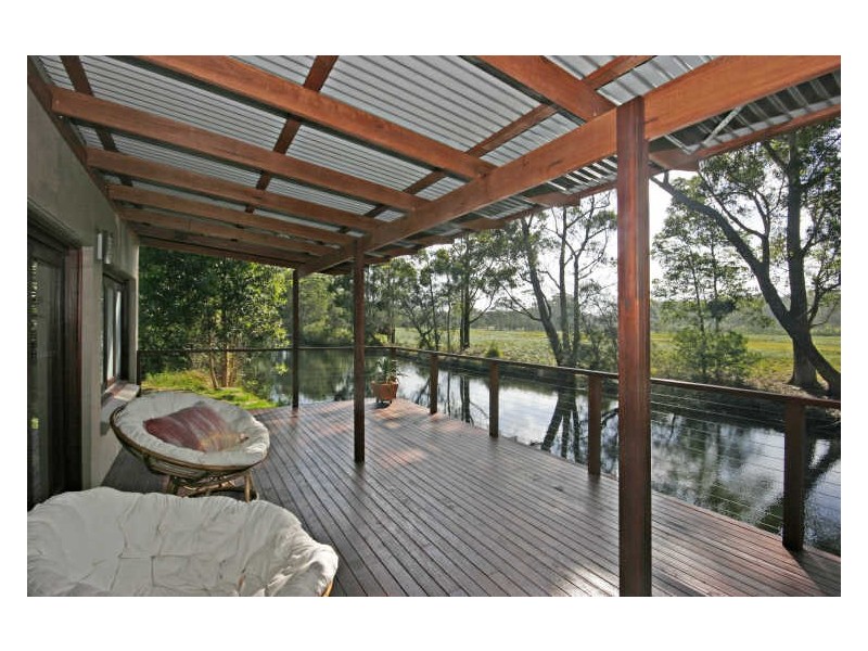 35 Princes Highway, Lake Tabourie NSW 2539