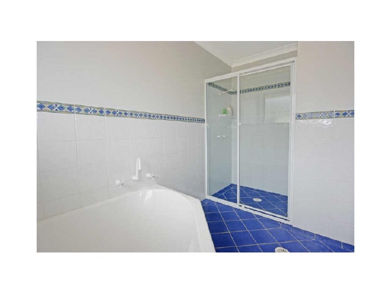 10 Royal Mantle Drive, Ulladulla NSW 2539