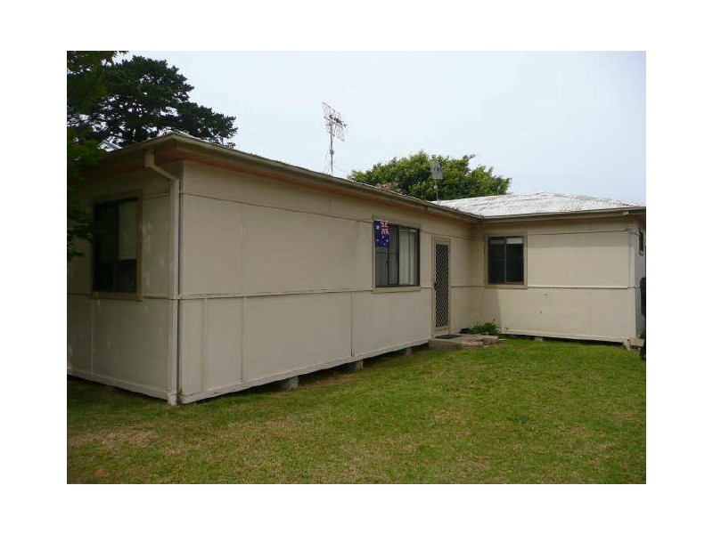 9 McDonald Parade & 4 Commonwealth Avenue, Burrill Lake NSW 2539