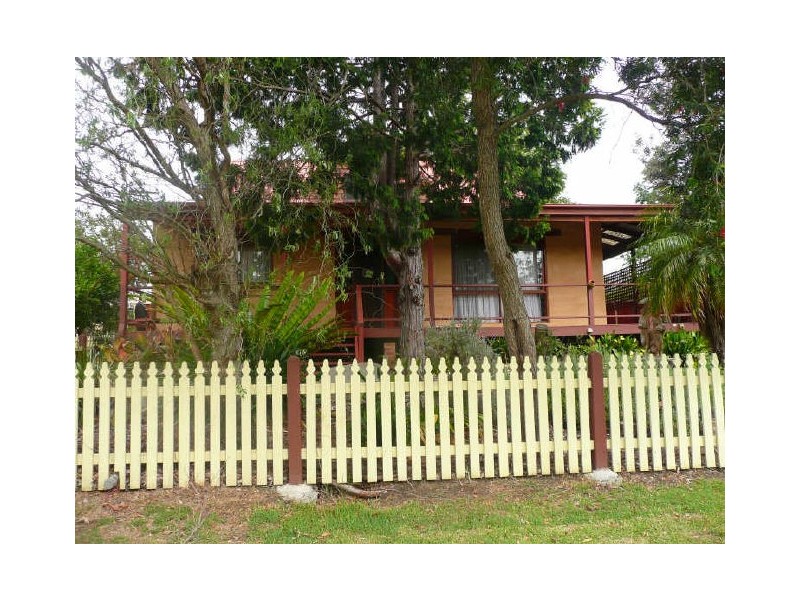 13 Cornfield Parade, Fishermans Paradise NSW 2539