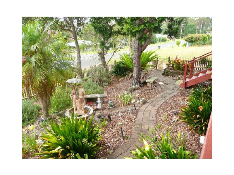 13 Cornfield Parade, Fishermans Paradise NSW 2539