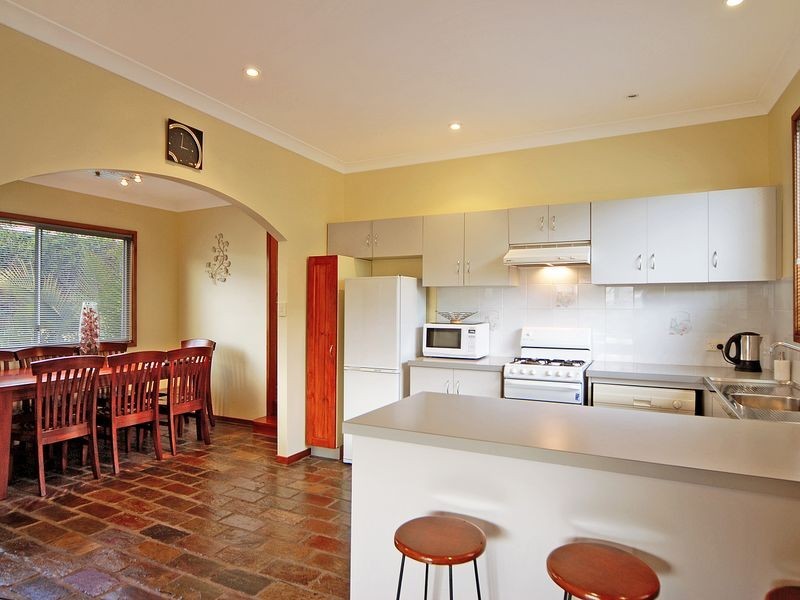 34 Queanbeyan Avenue, Burrill Lake NSW 2539