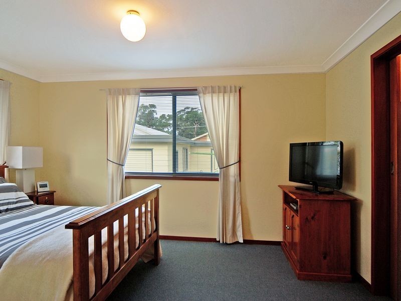 34 Queanbeyan Avenue, Burrill Lake NSW 2539