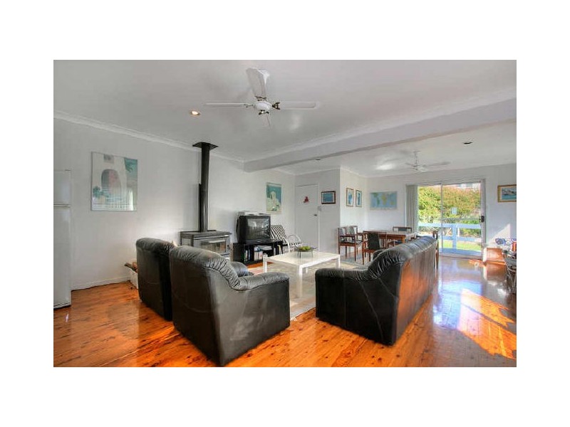 65 Mitchell Parade, Mollymook NSW 2539