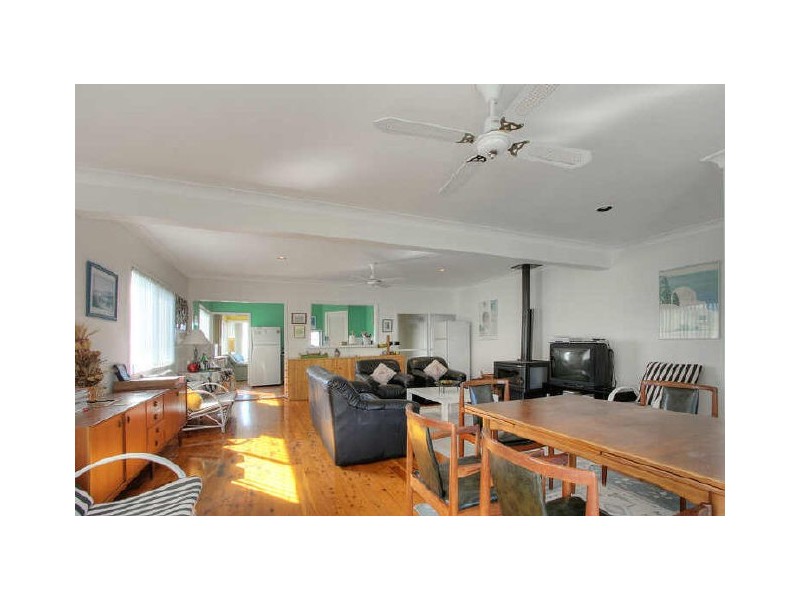 65 Mitchell Parade, Mollymook NSW 2539