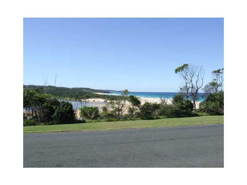 9 Seaside Parade, Dolphin Point NSW 2539