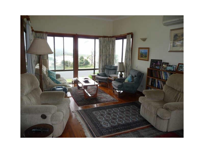 9 Seaside Parade, Dolphin Point NSW 2539