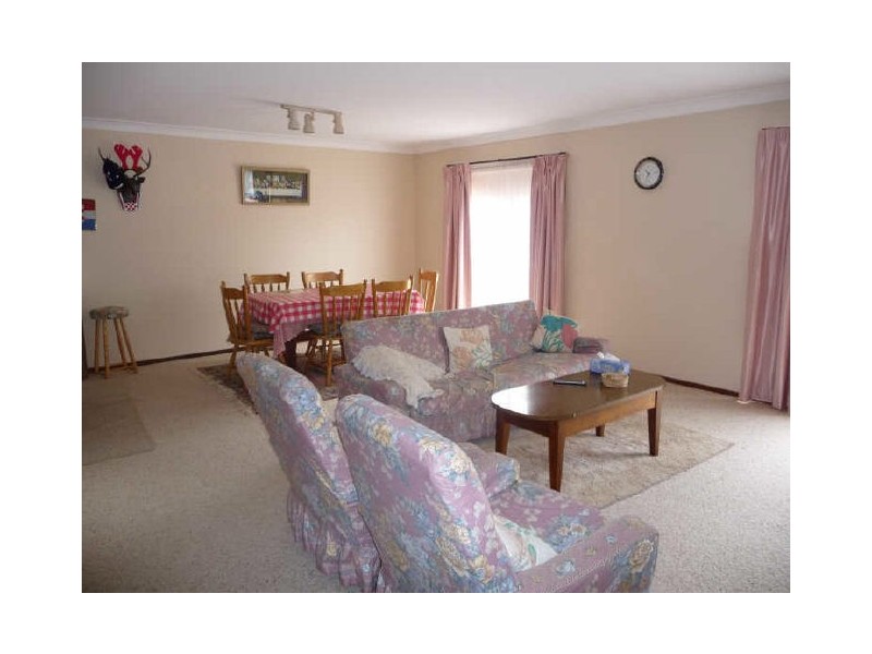 7 South Pacific Crescent, Ulladulla NSW 2539